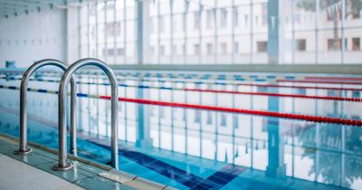 Woman gets warning for being naked in swimming changing room