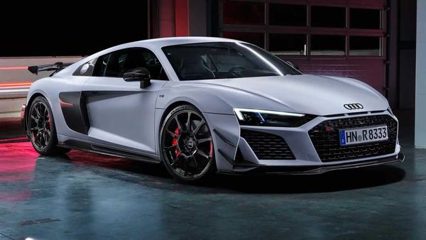Audi R8 With Five-Cylinder Turbo Engine, RWD, Manual Gearbox Was Once Considered