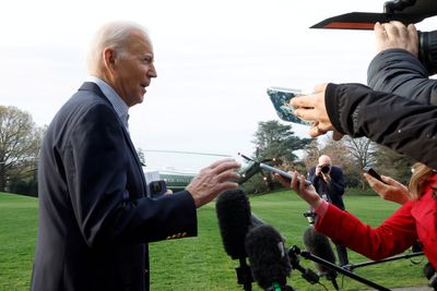 Biden calls on Russia to release US reporter: "Let him go"