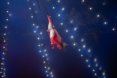 Show goes on for Ukrainian circus performers in UK