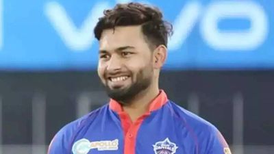 Want Rishabh Pant to take it slow and easy: David Warner