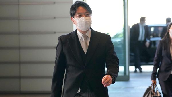 Japan proposes measures to boost marriage and birth rates