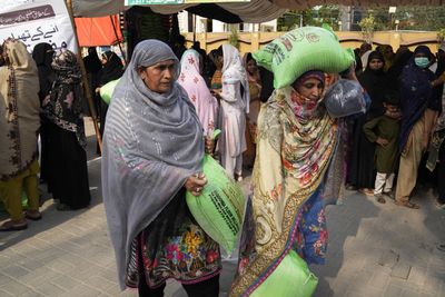 Stampede at Ramadan food distribution centre kills 11 in Pakistan