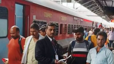 Ticket examiner of NR Lucknow division breaks SR Chennai division's record of ticketless penalty