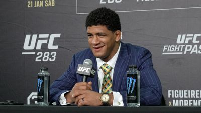 Gilbert Burns expects Khamzat Chimaev to return to 170 after 185 stint: ‘He’s going to see he’s not the bully’