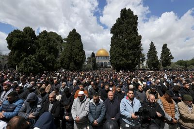 Huge crowds in Jerusalem for second Friday of Ramadan