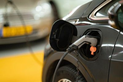 2 EV Stocks’ Unusually Active Options Worth Considering