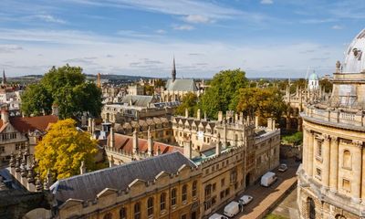 Fingers on buzzers… are Oxford and Cambridge students really the best?