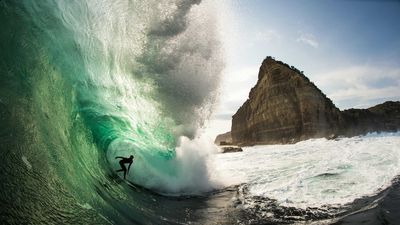 Calls for greater safety among surfers at the world-famous Shipstern Bluff