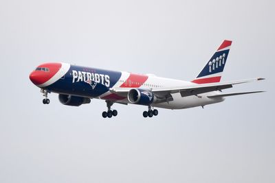 Patriots lend team plane to UConn ahead of Final Four matchup