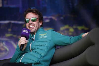 Mercedes has been talking up F1 struggles, claims Alonso