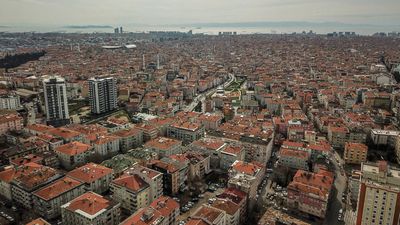 Istanbul residents living in fear of post-quake building collapses