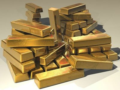 Is Gold Preparing for an Upside Blast?