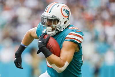 Former Dolphins RB signs with XFL team midway through the season