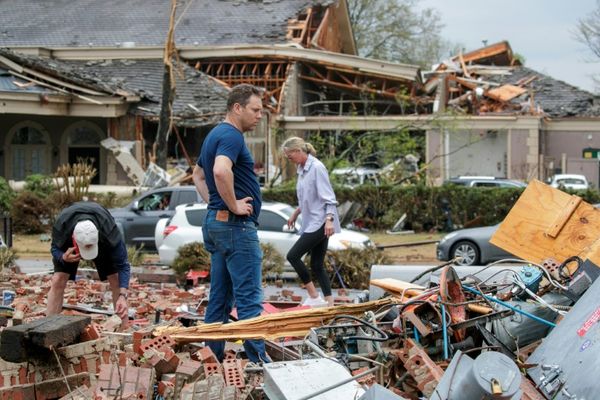 Deadly storms and tornadoes sweep through central US