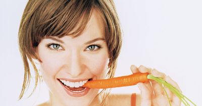 Simple food hacks to help tackle inflammation from eating raw food to avoiding fry-ups