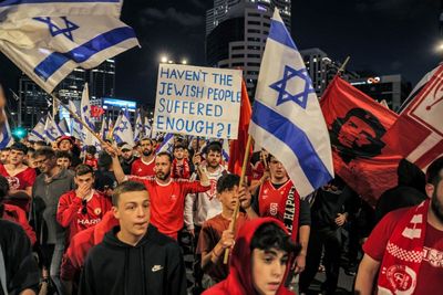 Israelis protest now-frozen judicial reform for 13th week