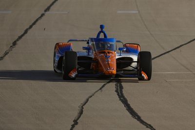 Texas IndyCar: Dixon tops final practice at 222mph