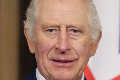 Public authorities to get a free official portrait of the King