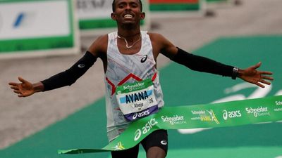 Ethiopian 20-year-old wins Paris Marathon title on first attempt