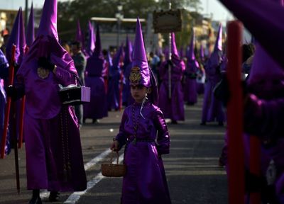 Spain's begins centuries-old Easter processions