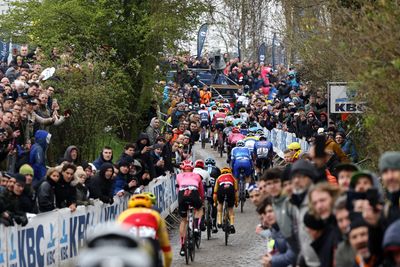 CW Live: Tour of Flanders updates as Tadej Pogačar and Lotte Kopecky convincingly win; Mathieu van der Poel finishes second; Mads Pedersen beats Wout van Aert to fourth; SD Worx continue dominant spring; Bahrain-Victorious rider apologises for crash;