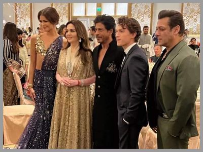 Aishwarya Rai Bachchan photobombs Salman Khan and Shah Rukh Khan’s perfect picture with Zendaya and Tom Holland