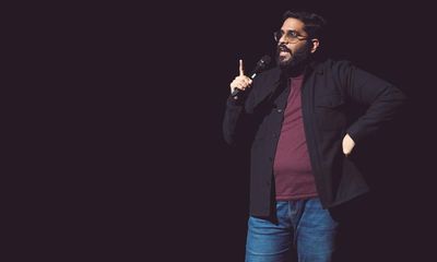 Eshaan Akbar  review – navigating the choppy waters of UK racial politics