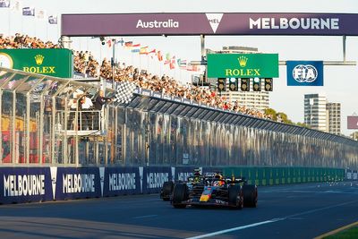 Video: Verstappen wins as chaos reigns at the F1 Australian GP