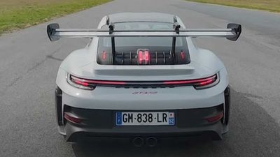 Watch The Porsche 992 GT3 RS Accelerate To 163 MPH With Launch Control