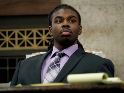 Man gets new trial in Chicago honor student's death