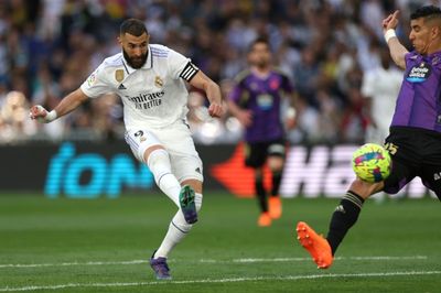 Benzema nets seven-minute hat-trick as Madrid thrash Valladolid