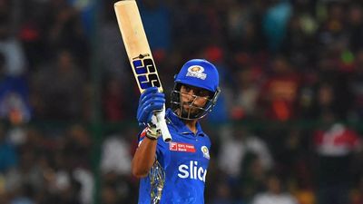 RCB vs MI: Tilak Varma's unbeaten 84 takes Mumbai Indians to 171/7 against Royal Challengers Bangalore