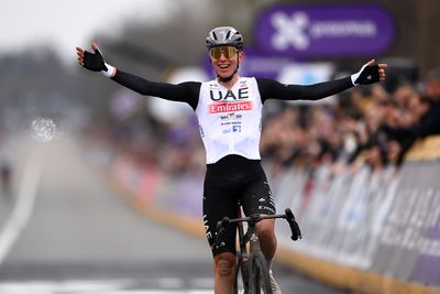 Tadej Pogačar attacks on the Kwaremont to win a dramatic Tour of Flanders