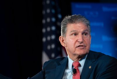 Manchin weighs in on indictment risks