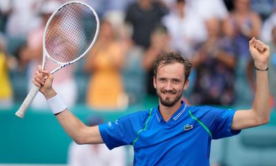 Resurgent Daniil Medvedev sinks Jannik Sinner to claim Miami Open