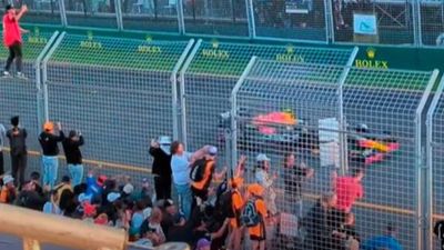Andrew Westacott promises 'thorough investigation' after fans break through security to access Albert Park track