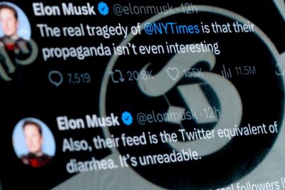 Twitter legacy blue ticks remain despite Elon Musk’s subscription threat