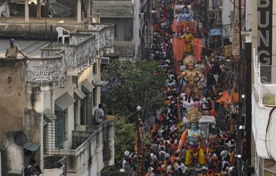 One dead as violence rocks eastern India during Hindu festival