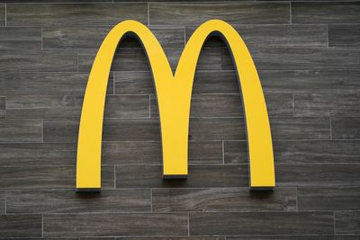 WSJ: McDonald's to close offices briefly ahead of layoffs