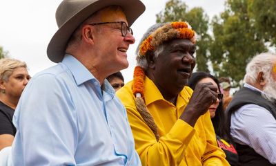 Afternoon Update: Yunupingu hailed as ‘one of the greatest Australians’; female cricketers get pay rise; and Paris to ban e-scooters