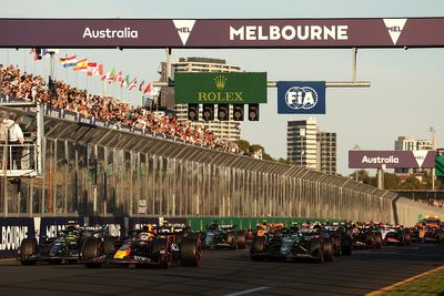 F1 stewards want review of restarts procedure after Melbourne near-miss