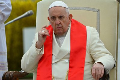 Pope says pension systems must not weigh on future generations