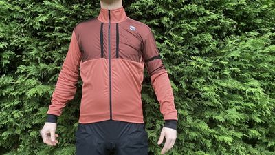 Sportful Supergiara Jacket review – softshell gravel jacket with pockets galore