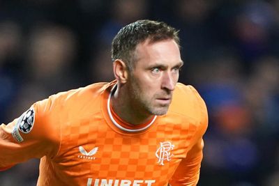 Rangers keeper Allan McGregor to leave retirement decision until summer