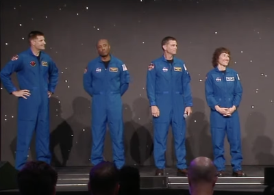 NASA's 1st moon crew in 50 years includes 1 woman, 3 men