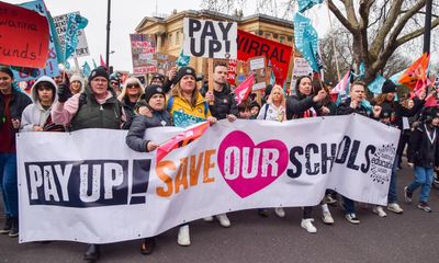 ‘The government hasn’t listened’: teachers in England criticise pay offer