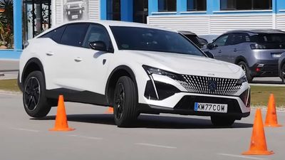 Watch Peugeot 408 With Base Engine Kill Very Few Cones In Moose Test