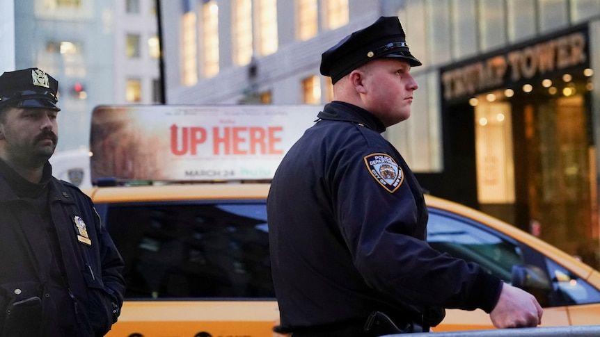 Donald Trump arrives in New York ahead of arraignment…