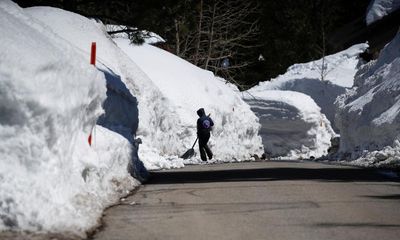 Drought-ravaged California sees one of the largest snowpacks on record